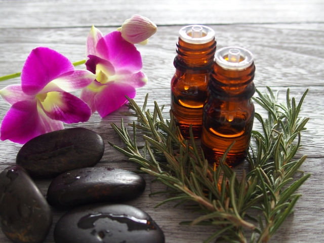 TCM Massage | Holistic Healing, Pain Relief & Relaxation Techniques