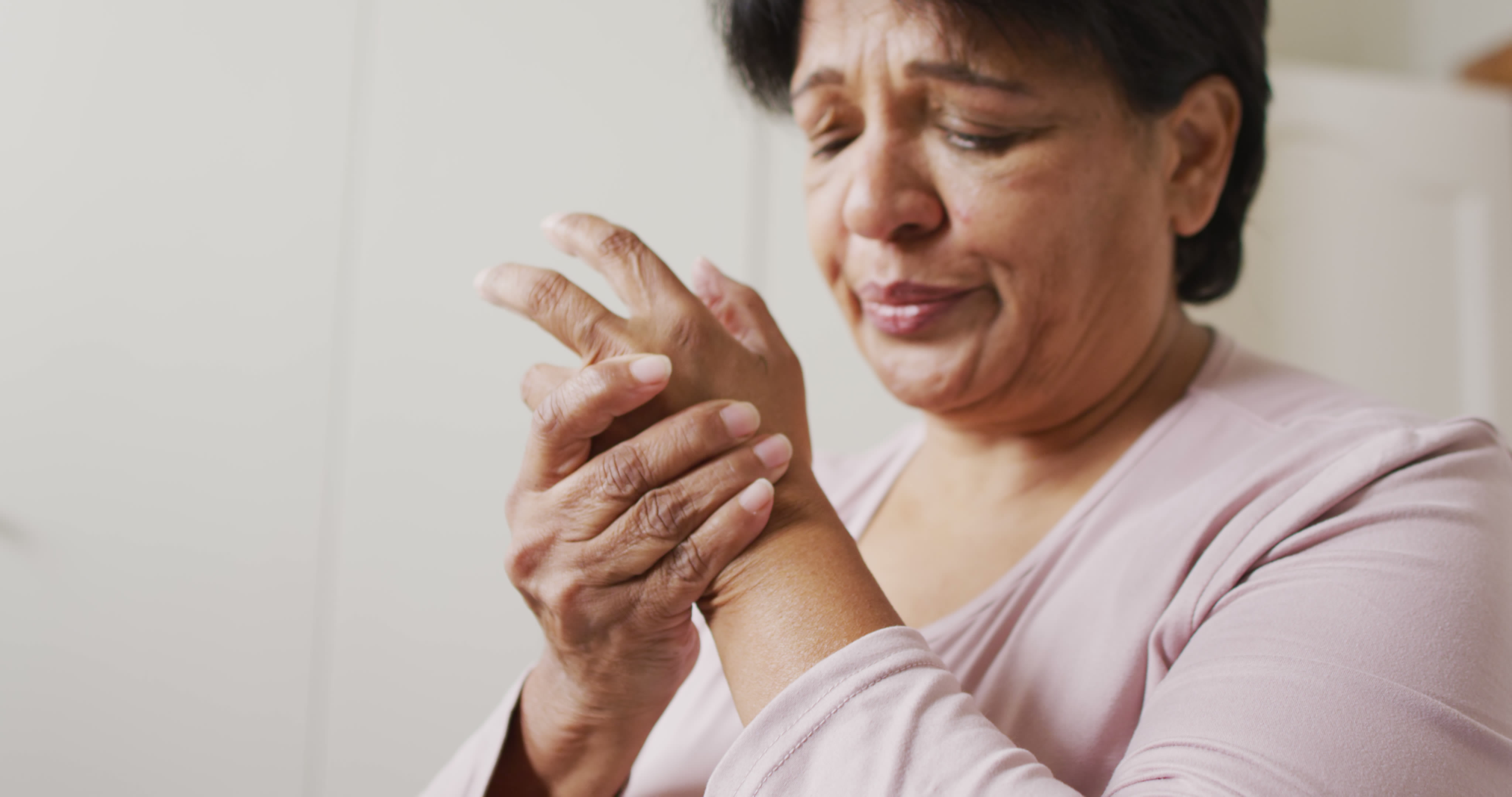 Cupping and Tennis Elbow: Traditional Relief for Modern Pain